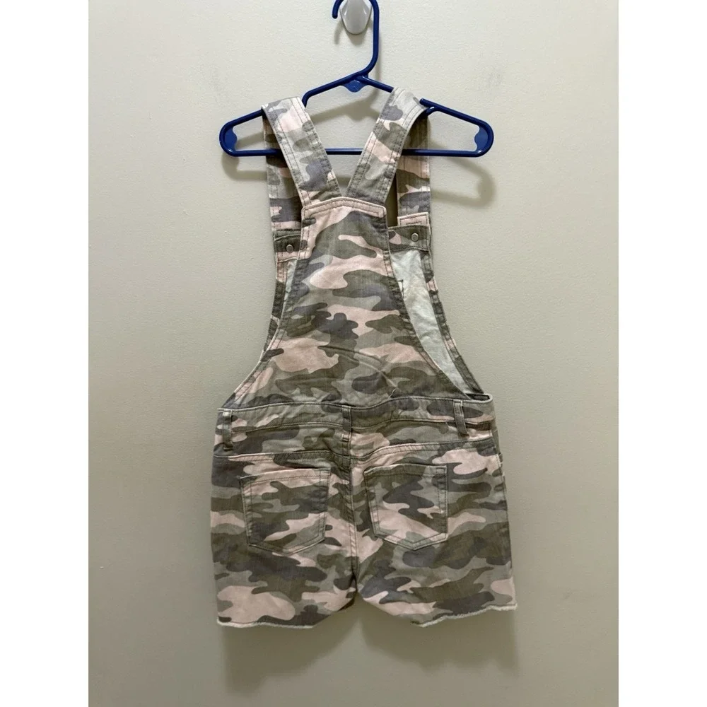 The Children's Place Girls Camo Overall Shorts –‎ Size 8 – Pink Green